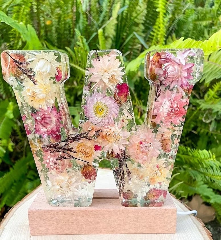 Handmade flower resin